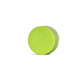 Fast balsam i rund kaka med skimrande yta