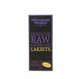 Förpackning med ekologisk rawchoklad med lakrits
