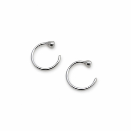 MNOP Jewelry - Örhängen Minihuggies i Återvunnet Silver