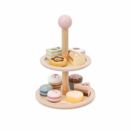 Kakfat i trä med nio färgglada godsaker