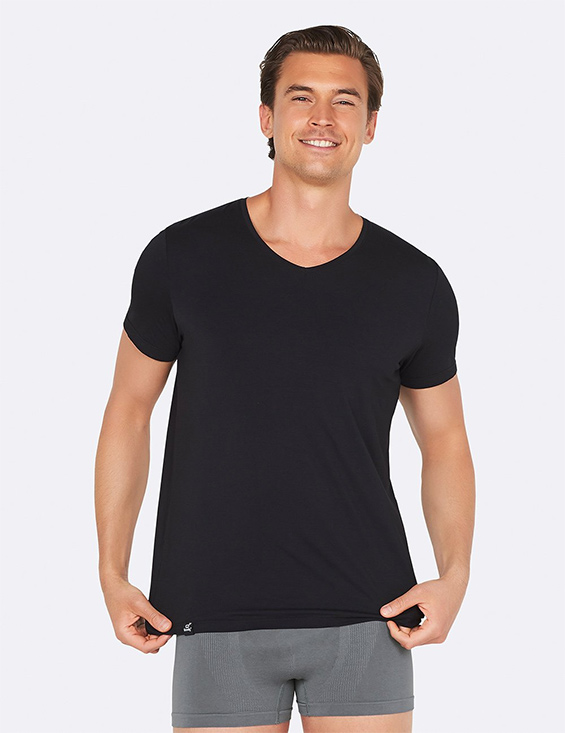 Boody V ringad T shirt i Bambu Herr Svart Boody V ringad T shirt i Bambu Herr Svart