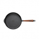 Skeppshult - Traktörpanna i Gjutjärn med Handtag i Bok 28 cm