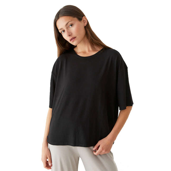 Movesgood - Bamboo Oversized Top Svart i gruppen Kläder / Dam hos Rekoshoppen.se (27358)