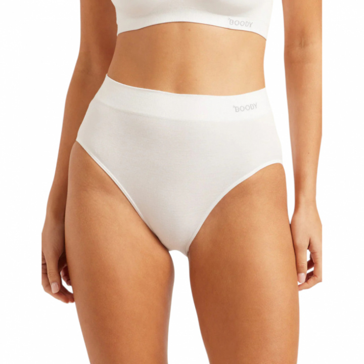 Boody - Trosa Hög Modell i Bambu Vit