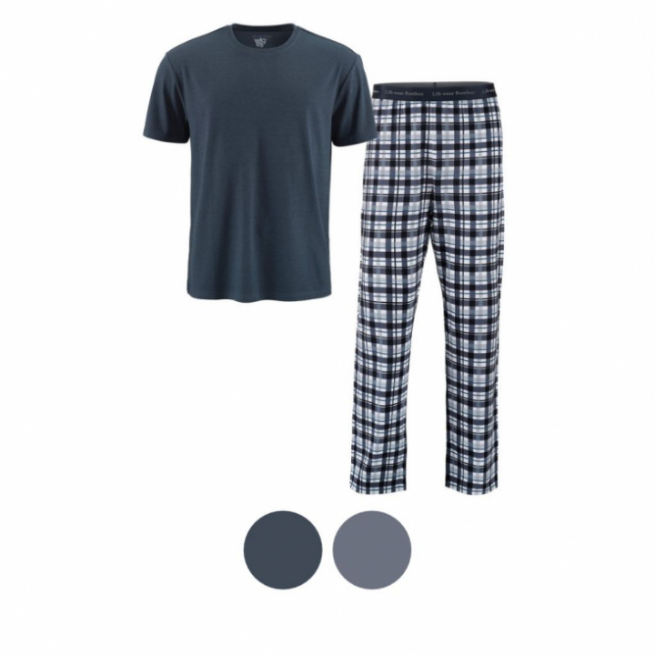 Pyjamas i tvådelat set med kortärmad tröja och rutiga byxor