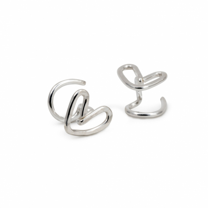 MNOP Jewelry - Örhängen Hjärtan Comfort i Återvunnet Silver i gruppen Accessoarer / Smycken hos Rekoshoppen.se (63219)